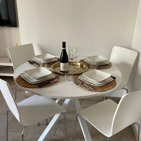 Appartement Lumineux Dans Un Quartier Anime Brussel Bagian luar foto